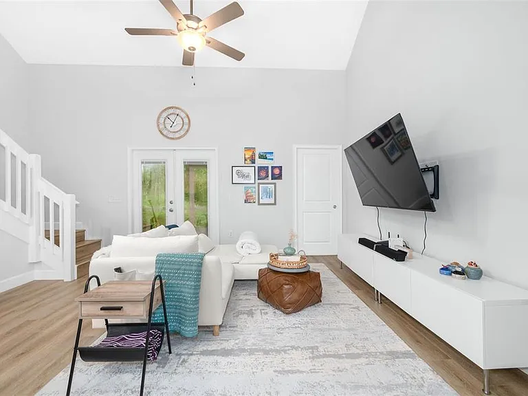 7390 NW 47th Way — Photo 3