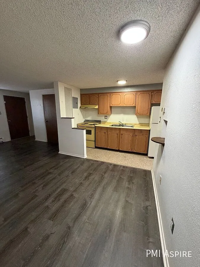 Charming 1bed 1 ba -Englewood Living Near South Broadway & Local Favorites — Photo 1