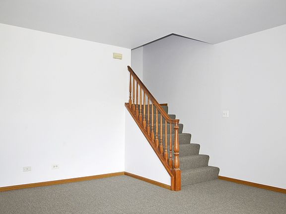 5th image of 34043 N White Oak Ln