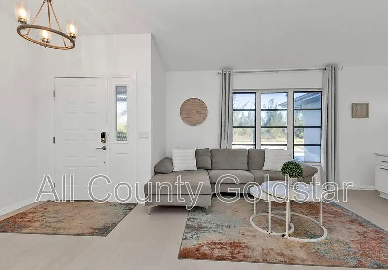 9509 Saint Paul Dr — Photo 9