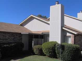 35 Hampshire Cir, Little Rock, AR 72212