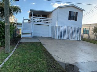 6804 Flicker Ln, Hudson, FL 34667