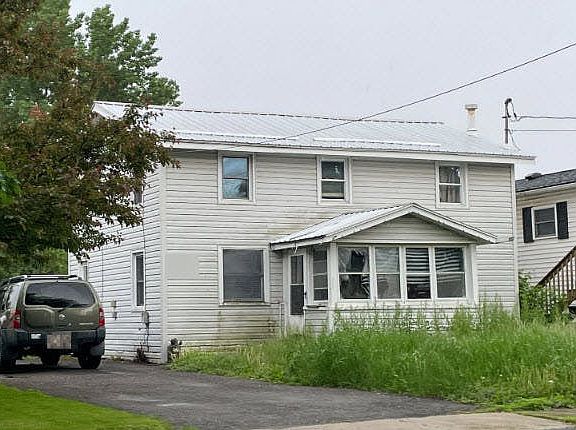 3rd image of 1307 Knox St