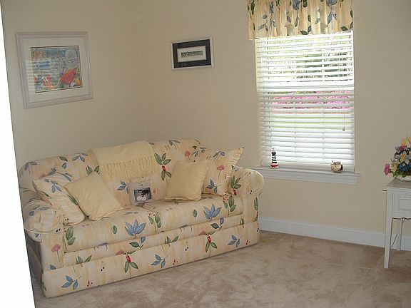 1 of 5 bedrooms