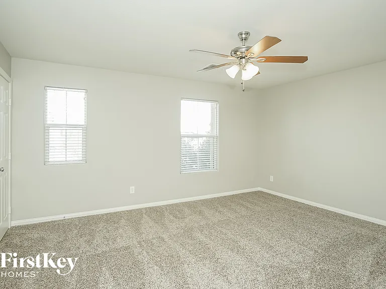 9187 Sendero Ave — Photo 11