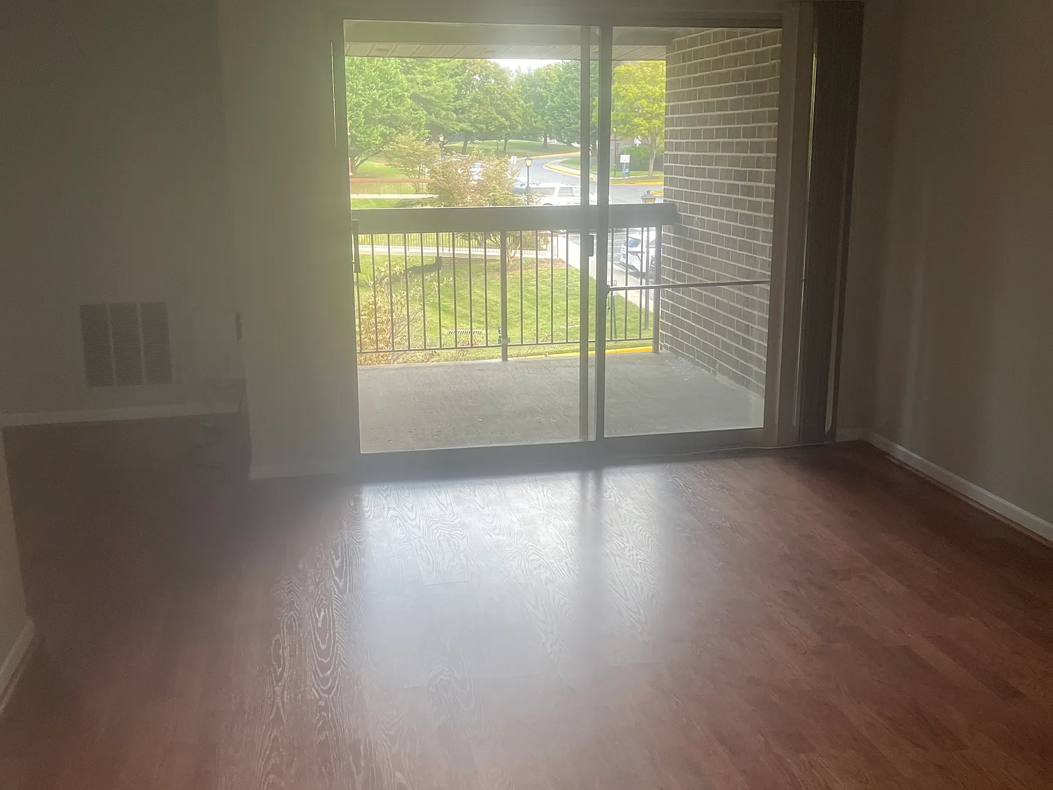 2 bed, 1000 sqft, $1,786 — Photo 4