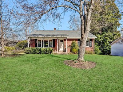 113 S Poplar Ave, Landrum, SC, 29356