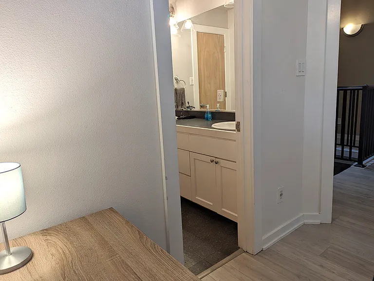 7106 Guadalupe St #B — Photo 10