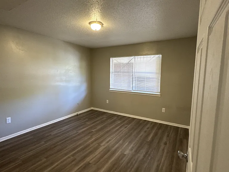 3801 Magnolia St #MG22 — Photo 6