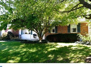 1533 Colony Dr, Wyomissing, PA 19610