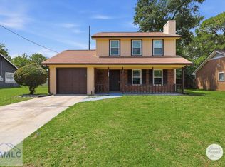 820 Lost Grove Ln, Hinesville, GA 31313