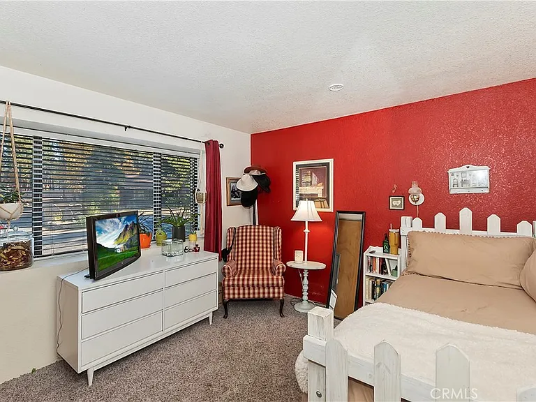 840 Edgemoor Rd — Photo 11