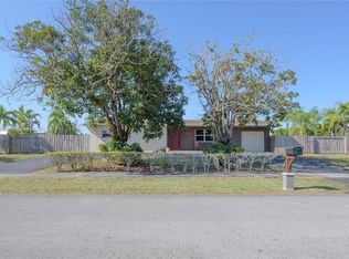 27662 SW 162nd Ct, Homestead, FL 33031