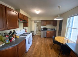 25 Oakland St #1, Watertown, MA 02472