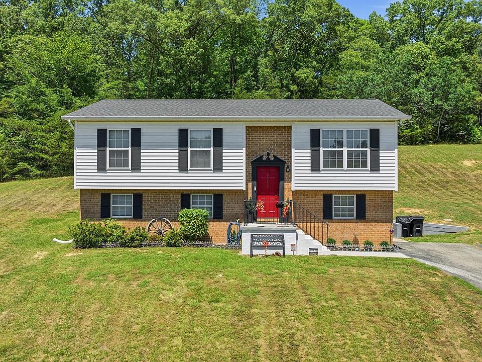 1st image of 38430 Arlington Dr