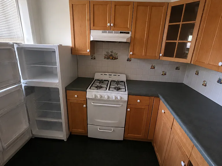 5911 Greene St #1R — Photo 8