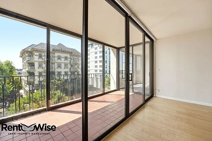 555 Laurel Ave #303 — Photo 9