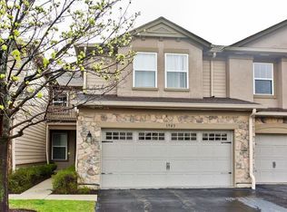 1903 N Crenshaw Cir #1903, Vernon Hills, IL 60061