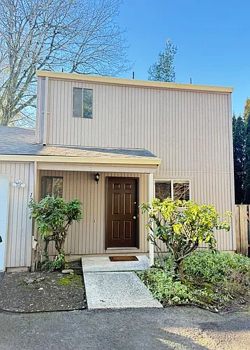 12334 SW Sussex St Photo 1