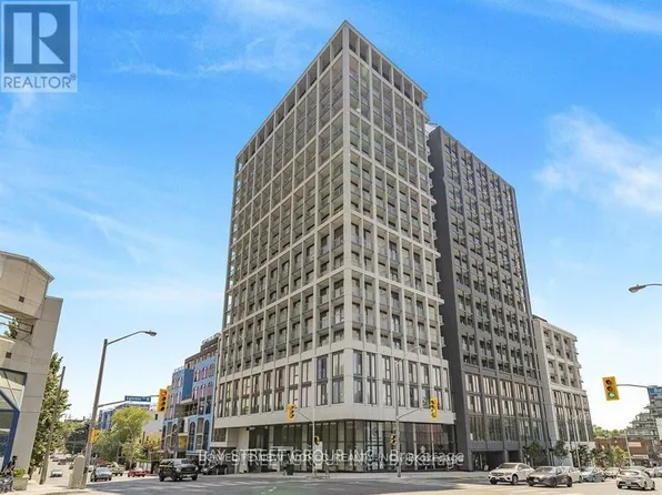 2020 Bathurst St #610, Toronto, ON M5P 0A6