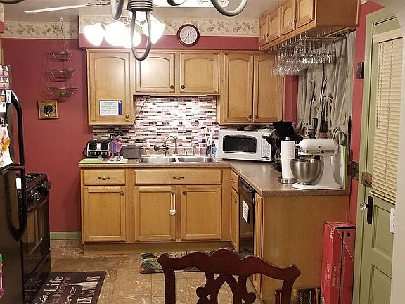 4th image of 4340 Webster Ave #1/2