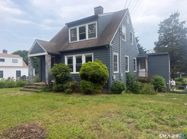 664 Noank Rd, Mystic, CT 06355