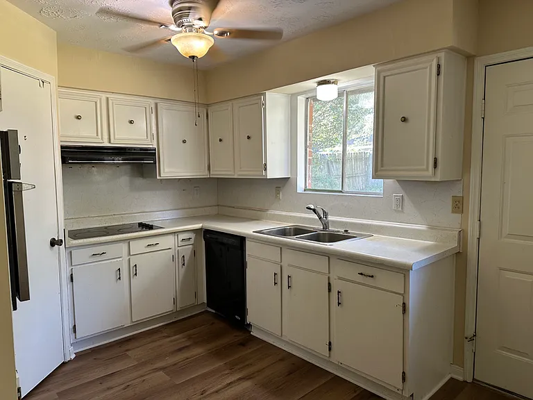 8419 Bandridge Rd — Photo 5