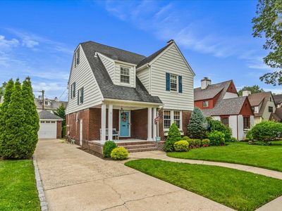 9 Brixton Road, Garden City, NY, 11530