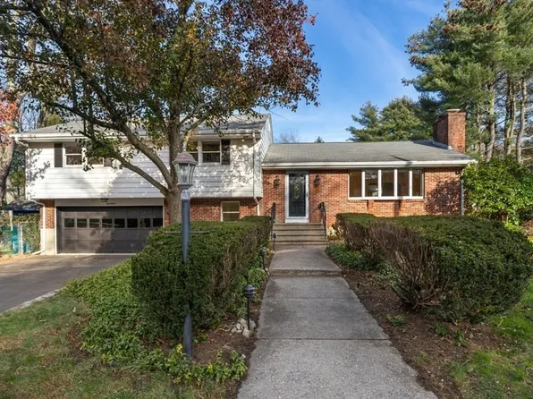 17 Dudley Rd, Lexington, MA 02421