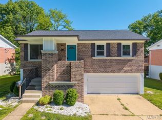 9041 Lemona Dr, Saint Louis, MO 63123