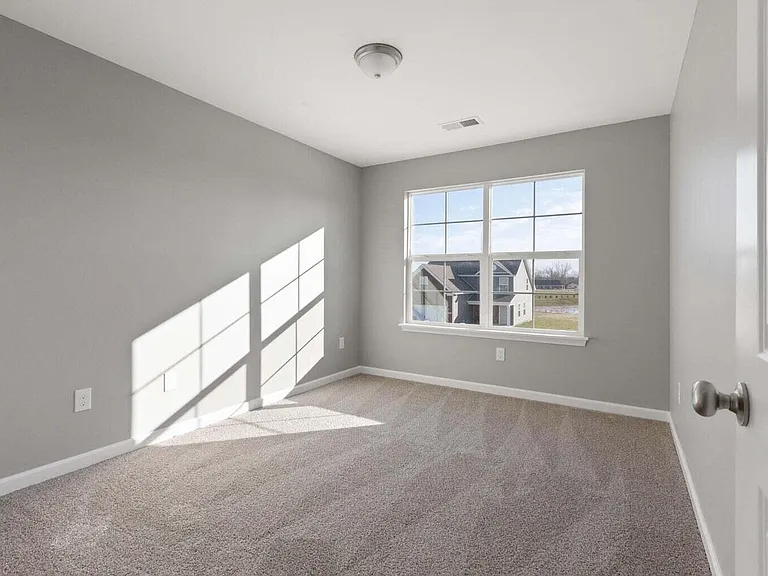 344 Pageant Dr — Photo 13