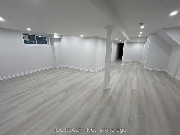 82 Puccini Dr — Photo 3