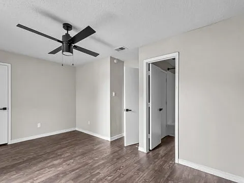 Kings Landing Apartments — Photo 47