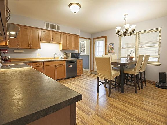 2nd image of 3111 E Pawnee Ct