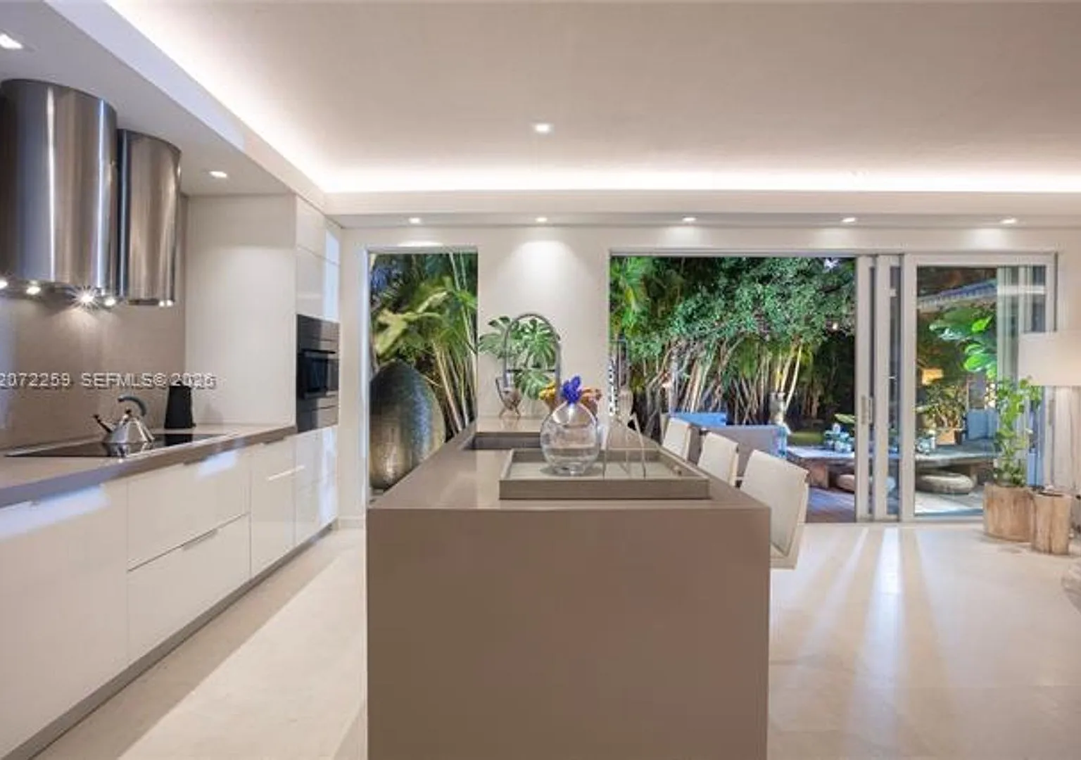 2840 Flamingo Dr # 2840, Miami Beach, FL 33140 — Photo 1