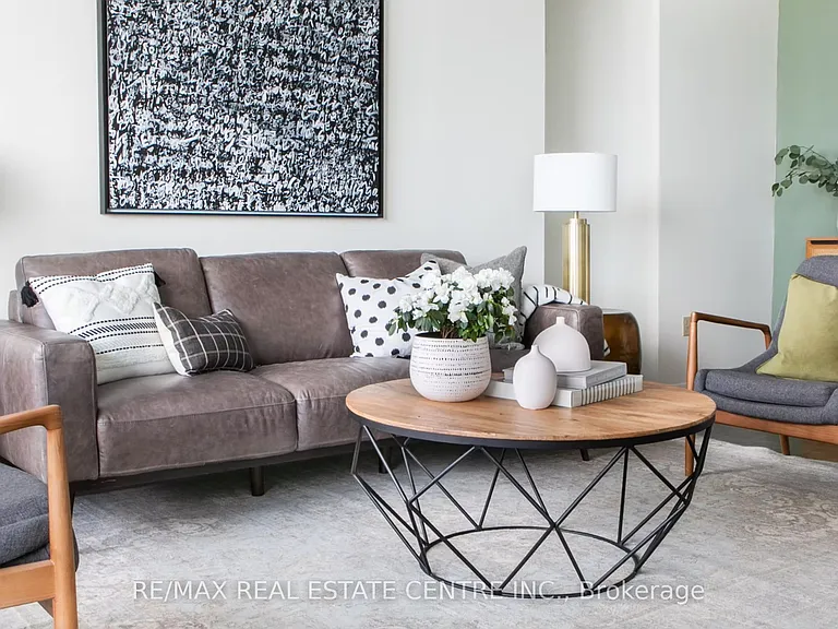 50 Graydon Hall Dr #2114 — Photo 4