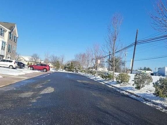 5th image of 1028 Noble Pl