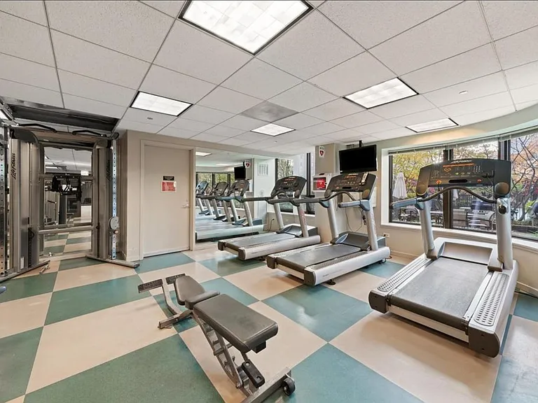 400 N Lasalle St #2803 — Photo 15