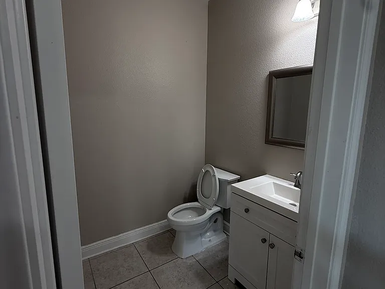 2136 Mulberry Dr — Photo 25