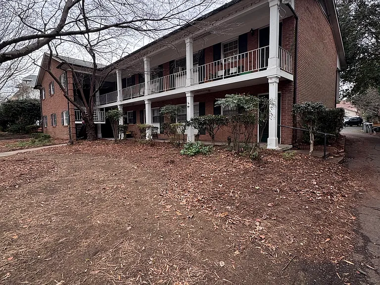 186 Union St N #10COACHHOUSE — Photo 1