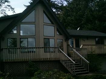 1st image of 579 Chinook Ave SE