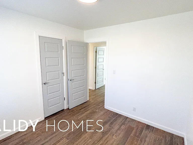 808 SE 13th St — Photo 24
