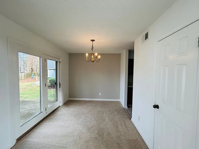610 Pisgah Church Rd #4 — Photo 19