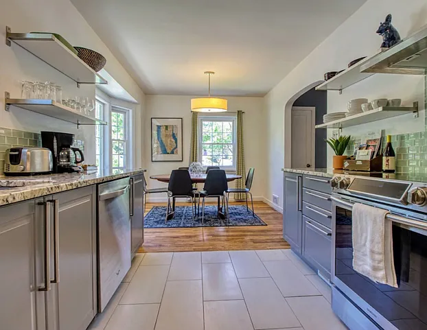 2 bed, 1200 sqft, $2,500 — Photo 4