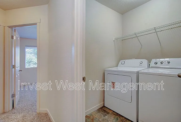 5215 NE 83rd Pl — Photo 21