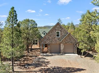 19 Canyon Ln, Cedar Crest, NM 87008