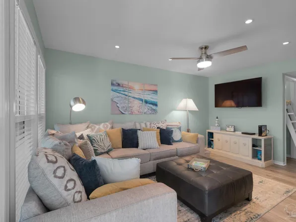 1300 Fort Pickens Rd APT 126, Pensacola Beach, FL 32561
