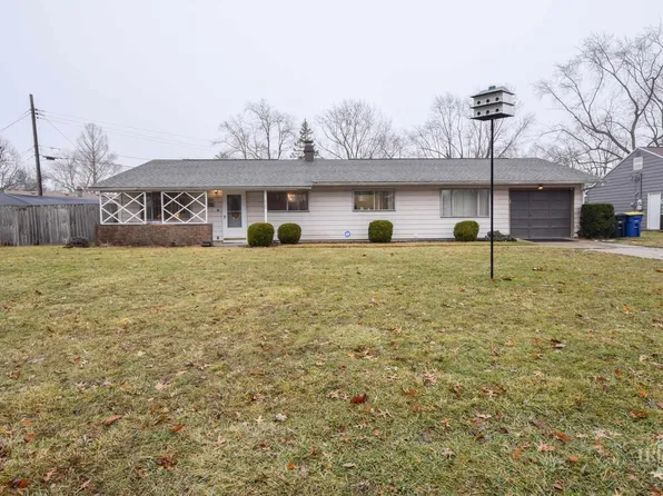 2100 N Maddox Dr, Muncie, IN 47304