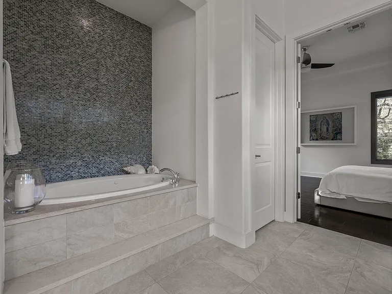4720 Rockcliff Rd #1 — Photo 26