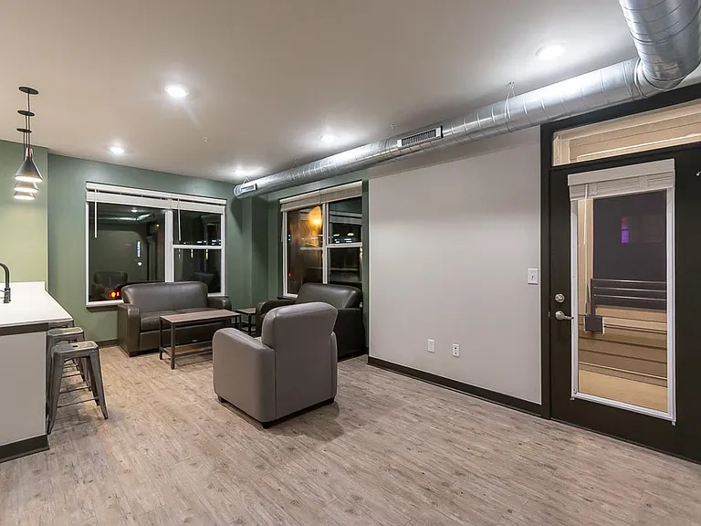 The Bentley Apartments — Photo 139